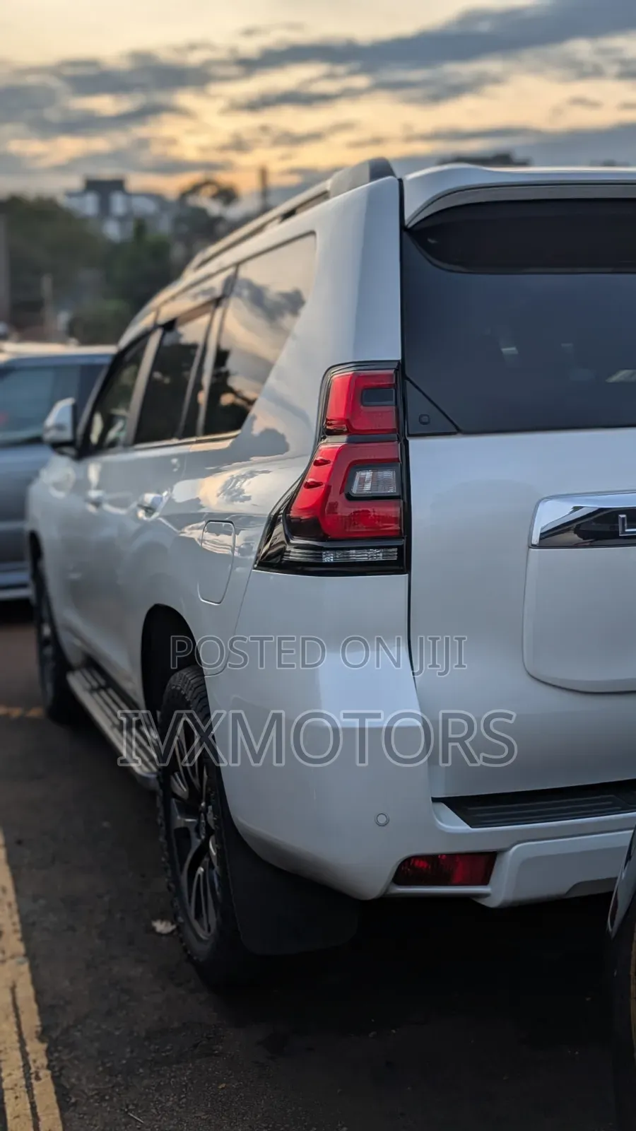 Toyota Land Cruiser Prado 2.8 2022 White
