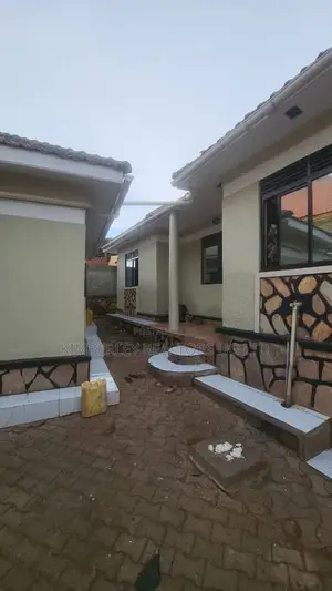 3bdrm House in Division A for sale