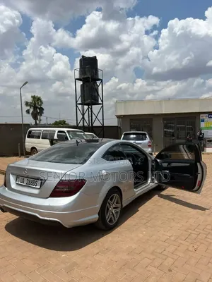 Mercedes-Benz C200 2012 Silver