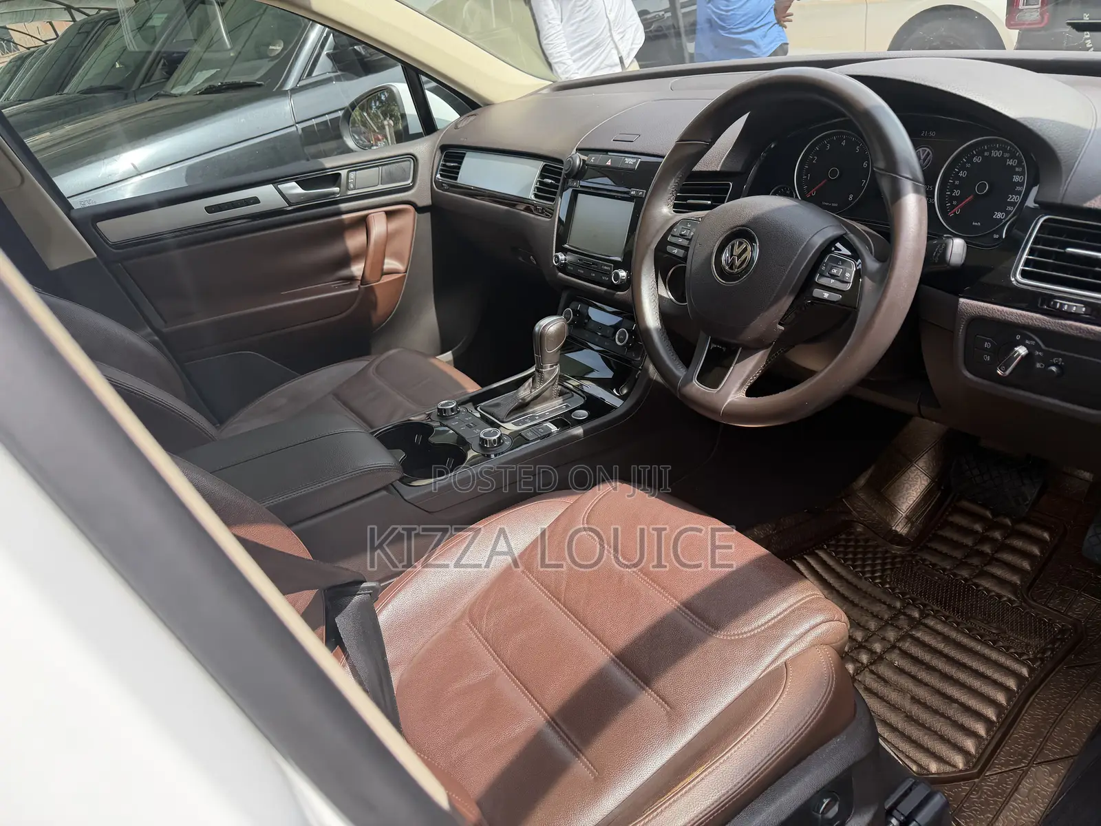 Volkswagen Touareg 2017 White