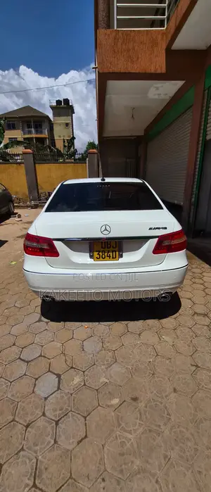 Mercedes-Benz E300 2011 White