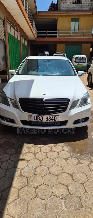 Mercedes-Benz E300 2011 White