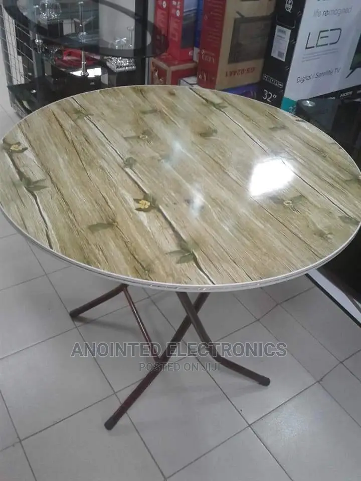 Round Wooden Tables