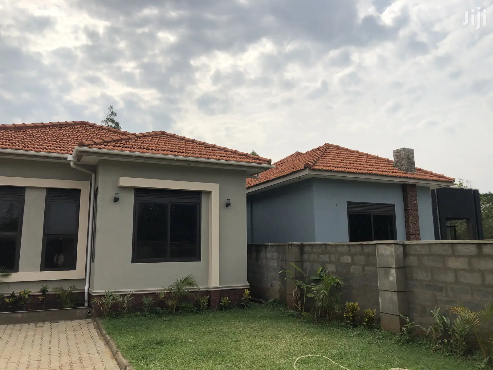 Cutest House in Kira for Sell