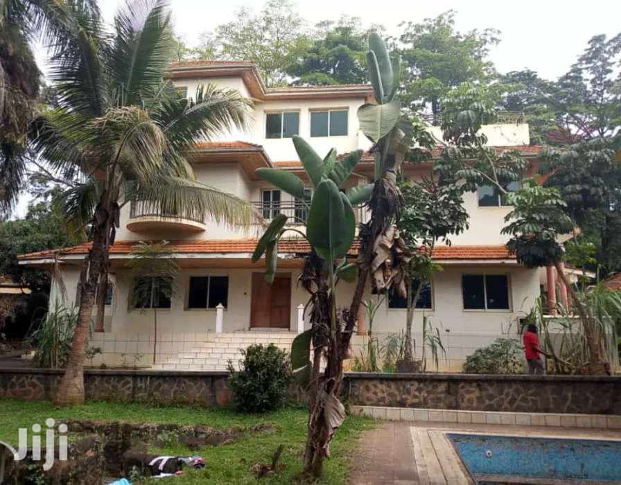 Nakasero Large Compound Mansion On Sale