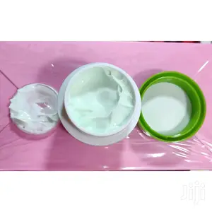 Olive Oil Moisturizing Moist Facial Cream
