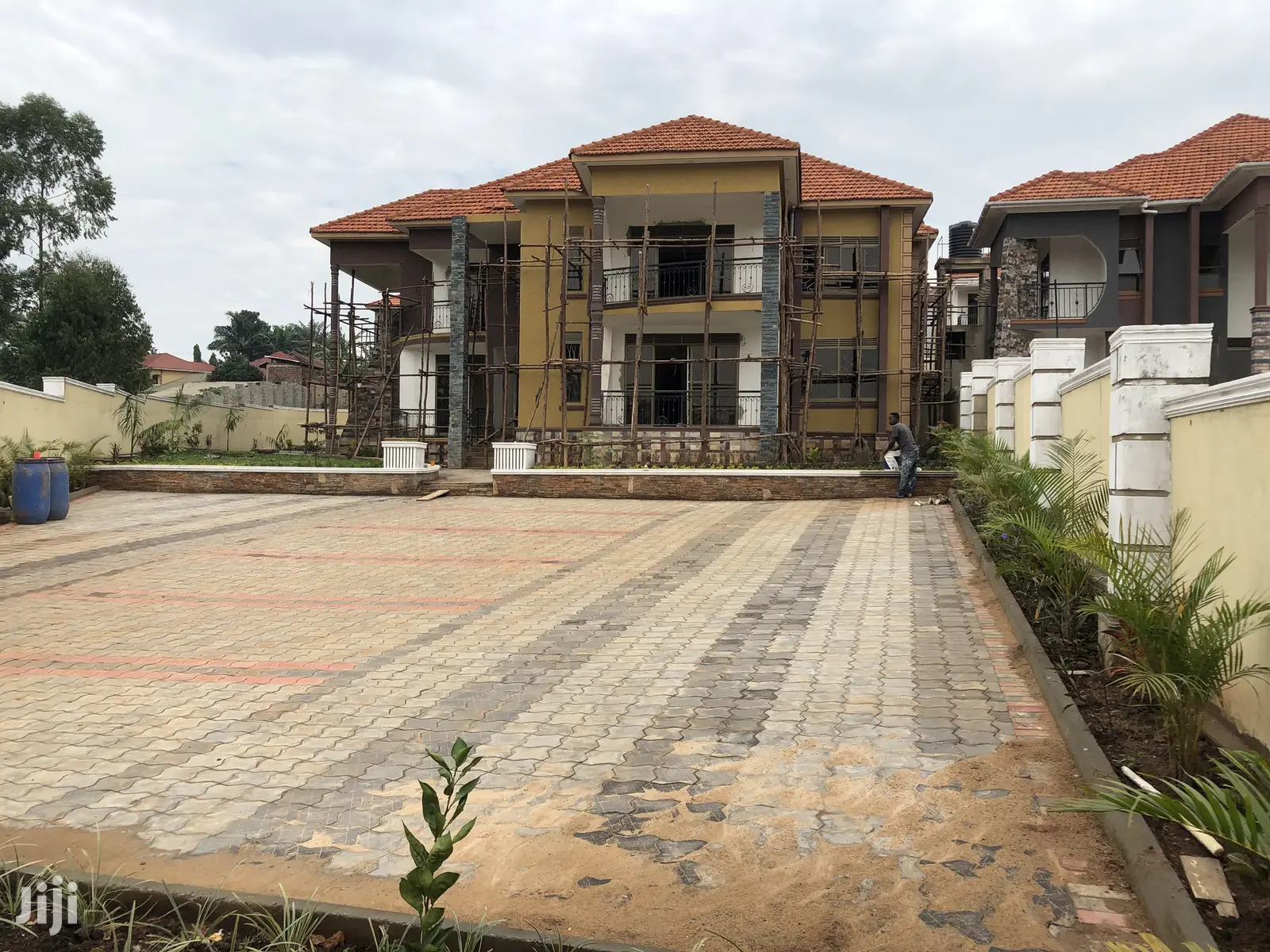KIWATULE Mansion on Sell