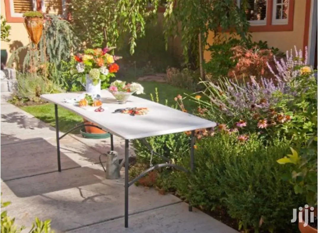 USA LIFETIME 6ft Fold In Half Folding Long Table