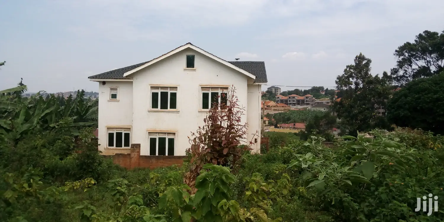 House Is for Sale in Kyanja