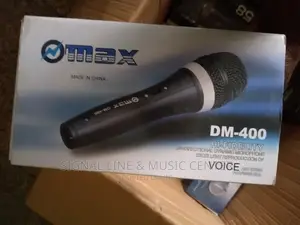 Max DM-400 Wired Microphone