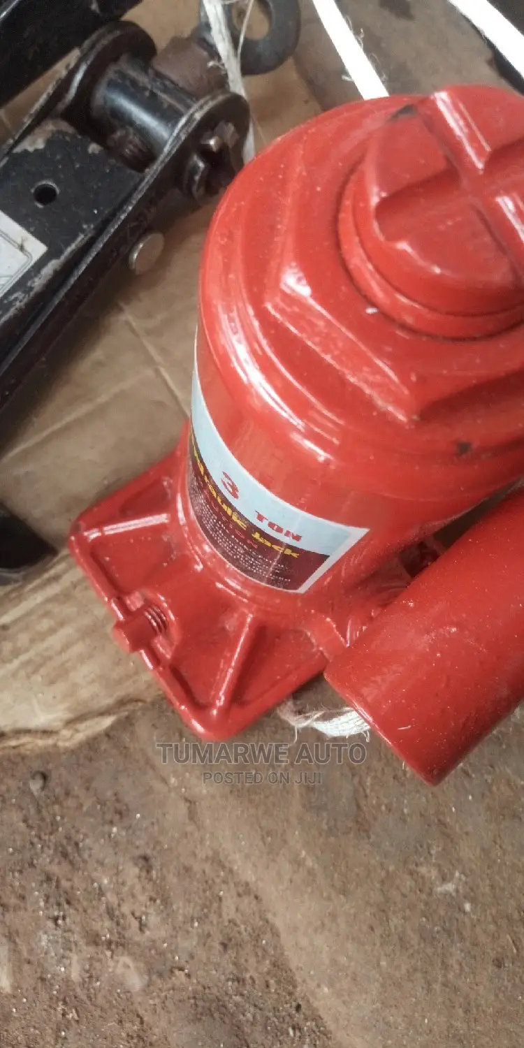 Hydraulic Car Jack