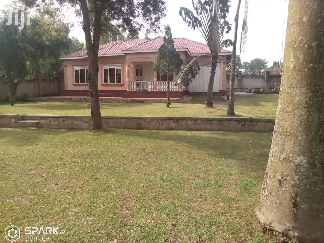 3 Bedroom Self Contained House In Bweyogerere For Sale