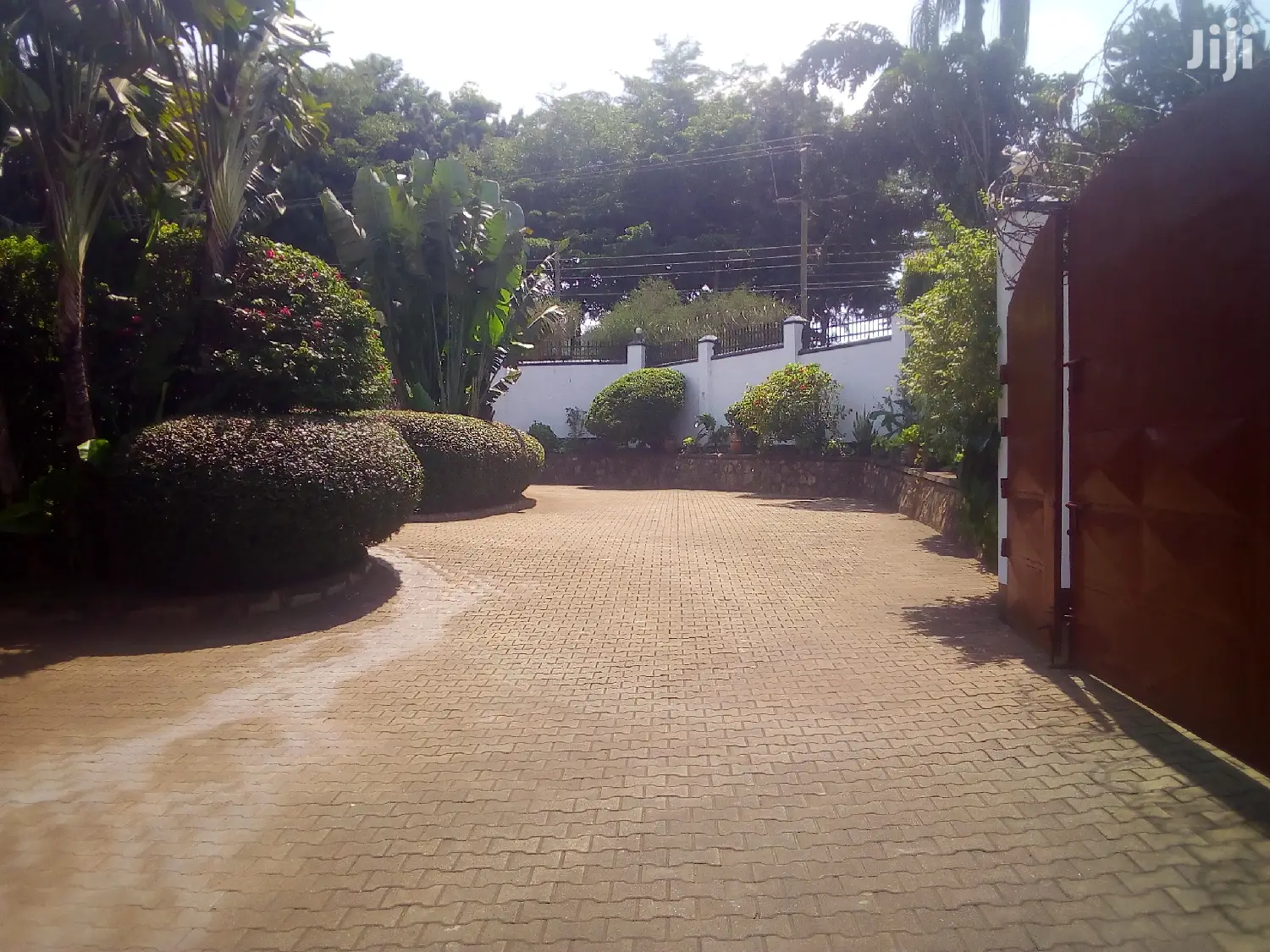 2 Bedroom House In Kololo For Rent