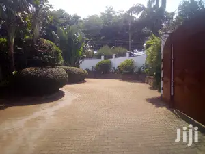 2 Bedroom House In Kololo For Rent