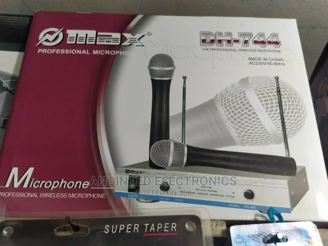 Microphone