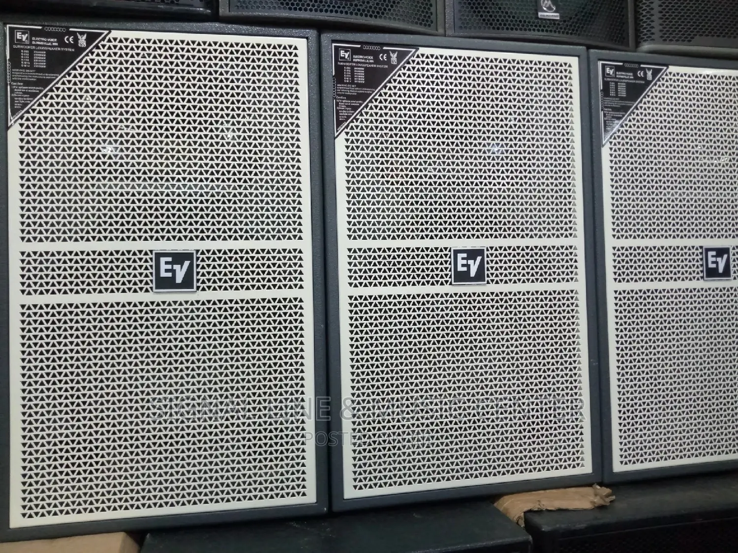 Ev Medle Renge Speakers