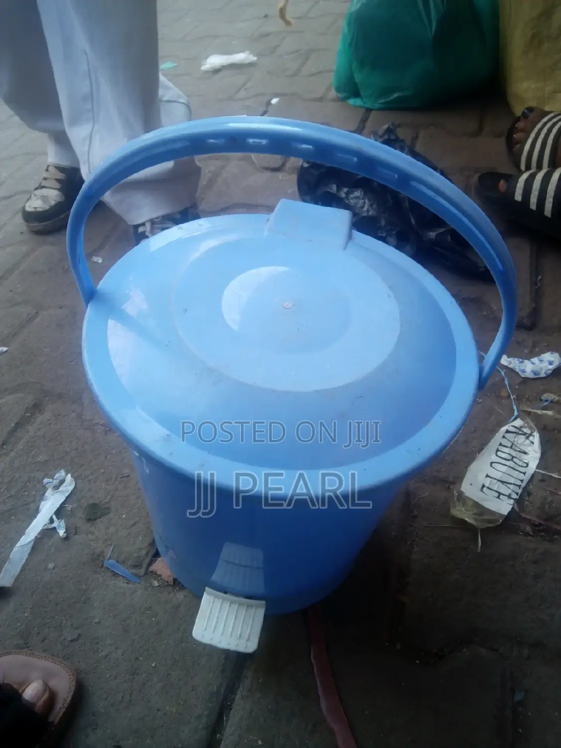 Plastic Pedal Dustbin