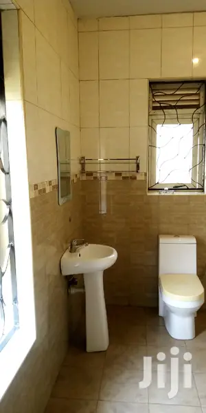 3bdrm Duplex in Nalya Estate, Wakiso for rent