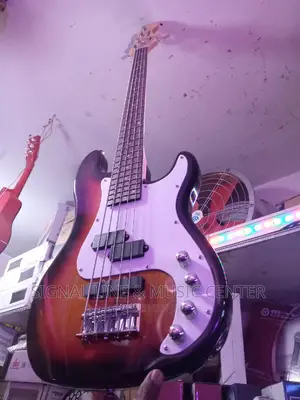 Yamaha Bass Guitar 5strings