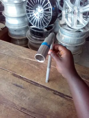 19mm Nuts Opener Plus Handlee