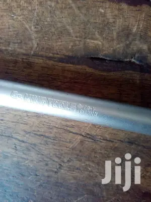 19mm Nuts Opener Plus Handlee