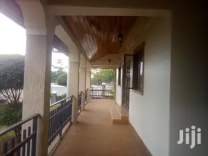 2bdrm House in Kampala for rent