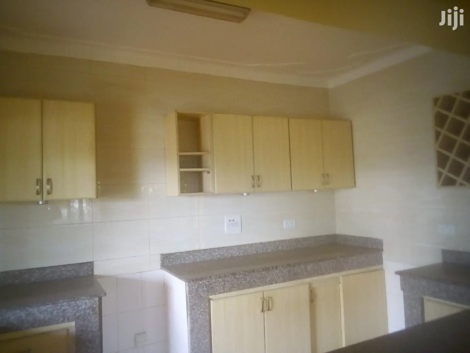 2bdrm House in Kampala for rent