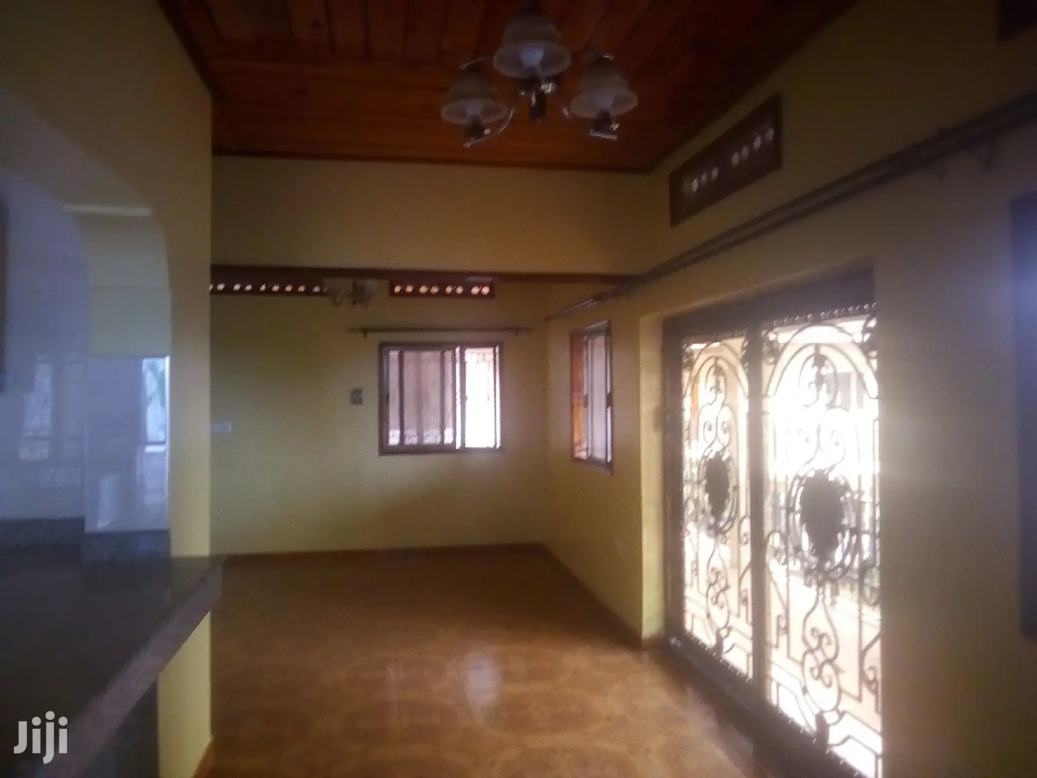 2bdrm House in Kampala for rent