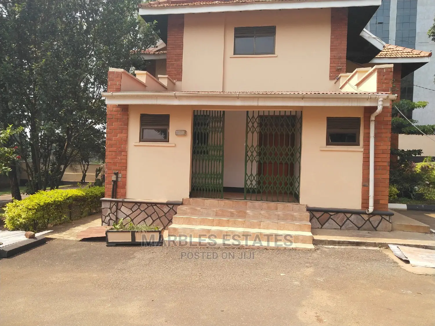 13 Rooms Office Space For Rent In Nakasero