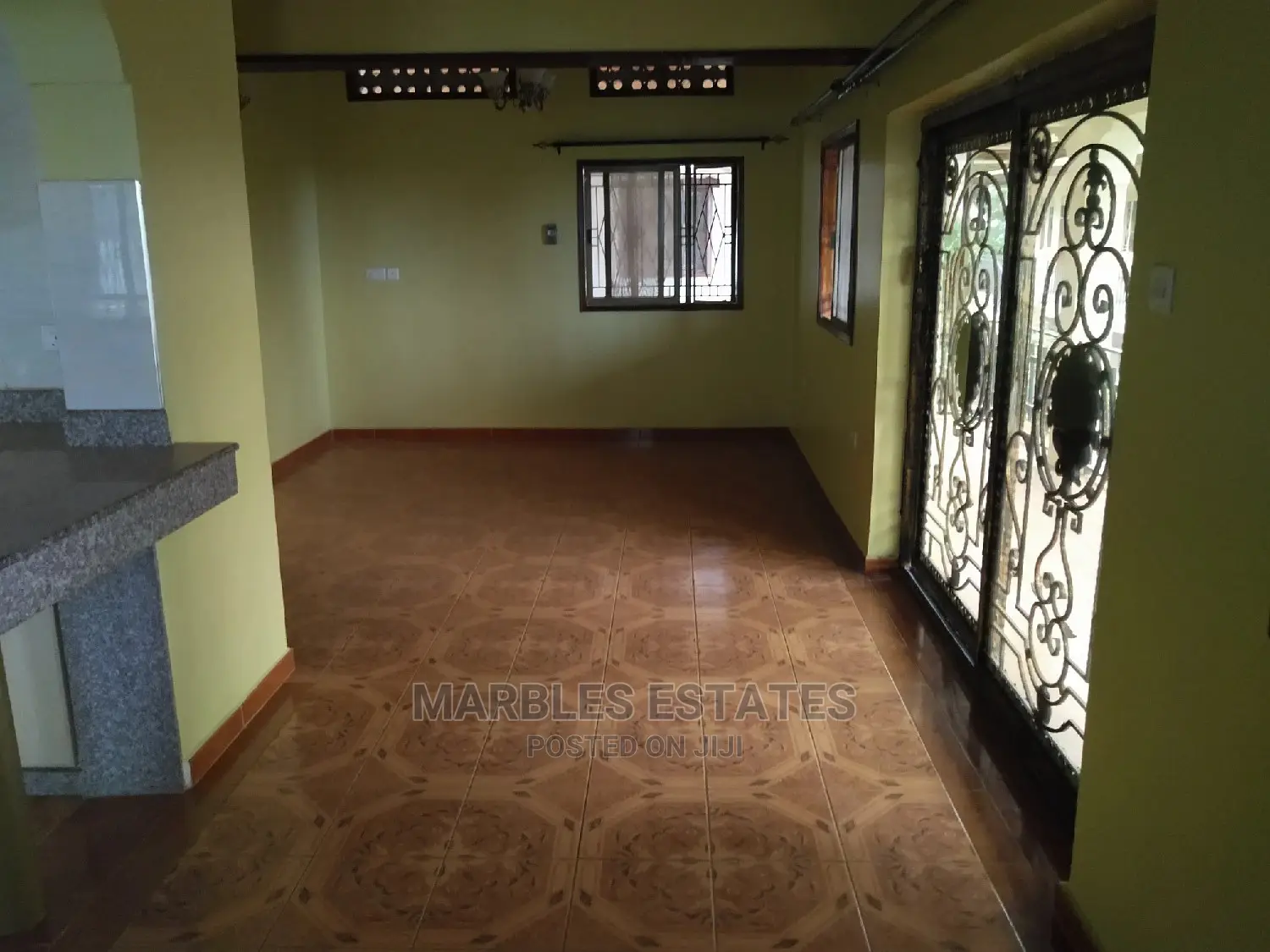 2bdrm Apartment in Central Division for Rent