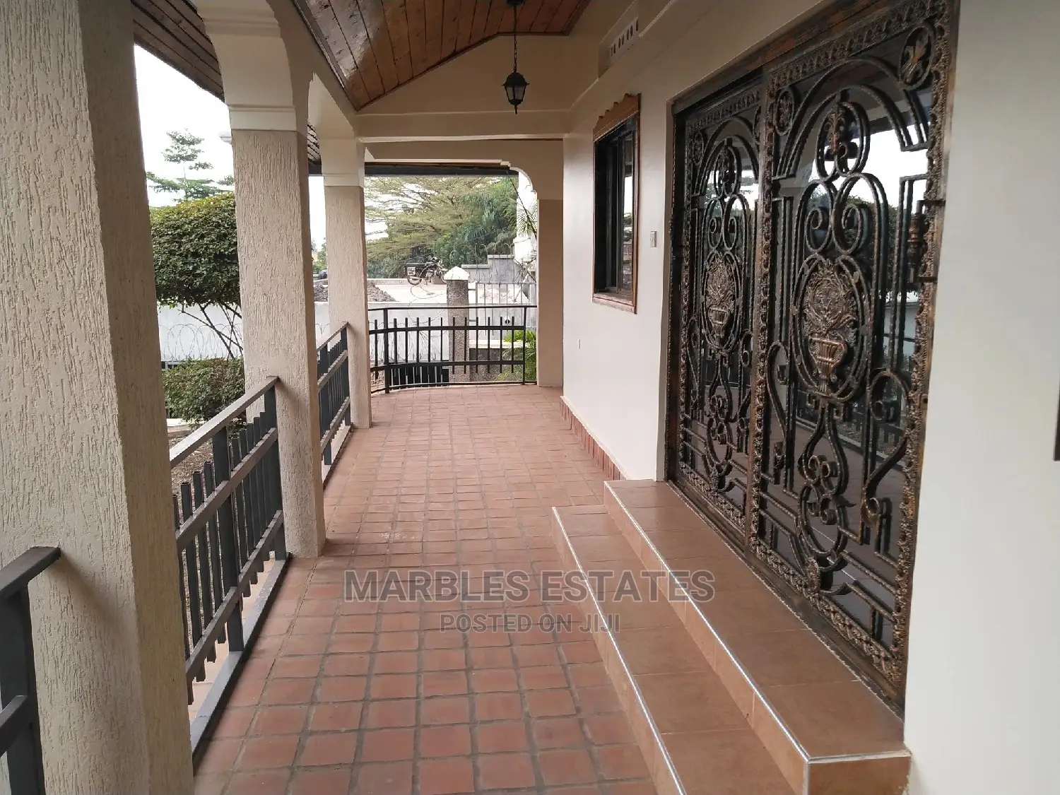 2bdrm Apartment in Central Division for Rent