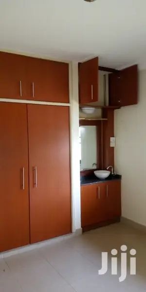 House Is For In Kololo