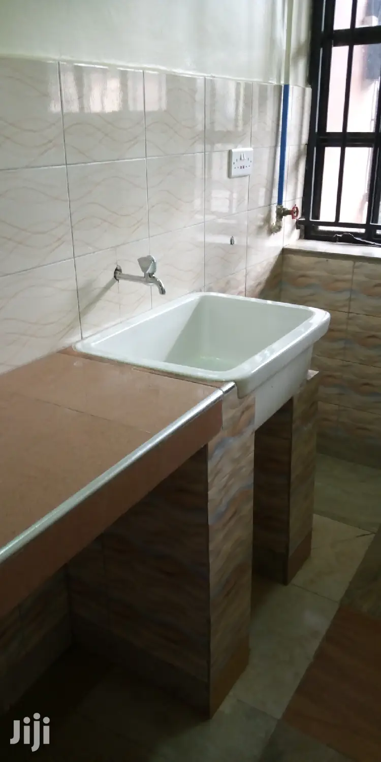 House Is For In Kololo