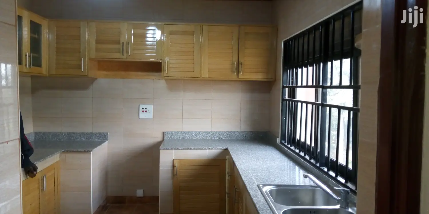 House Is For In Kololo