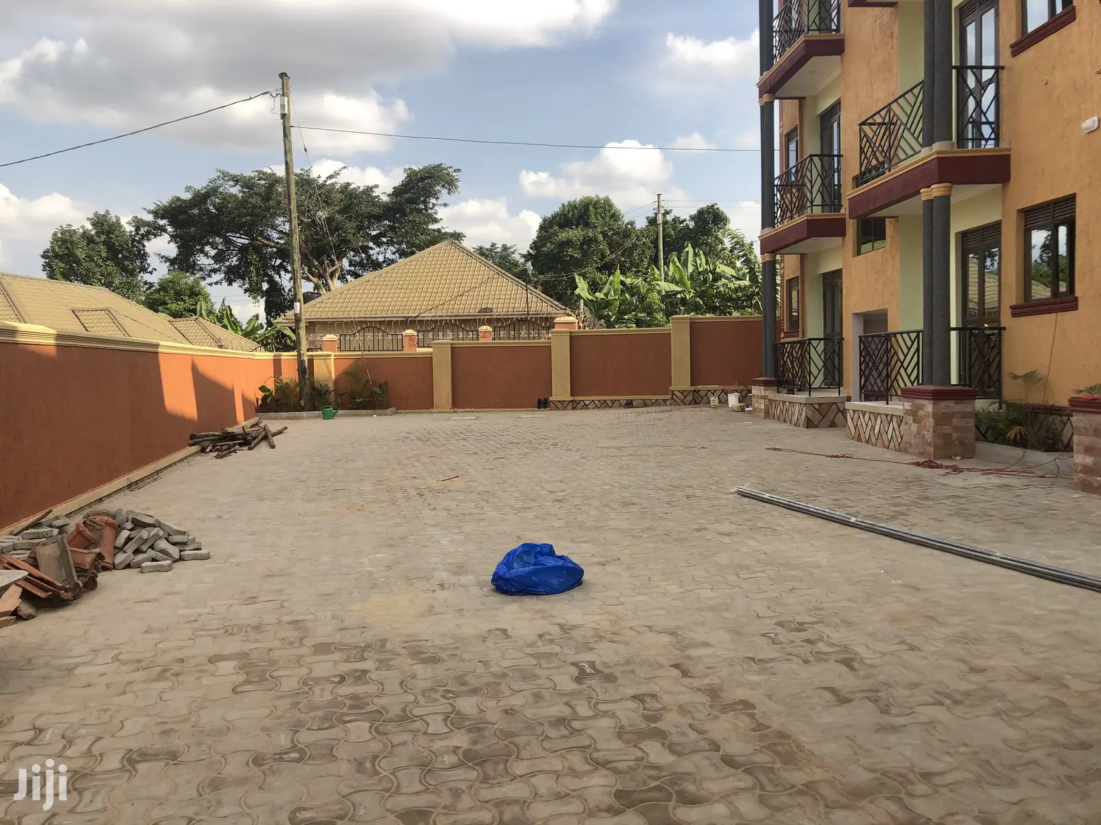 Kisaasi 12 Unit Apartments Near the Main Road on Sale