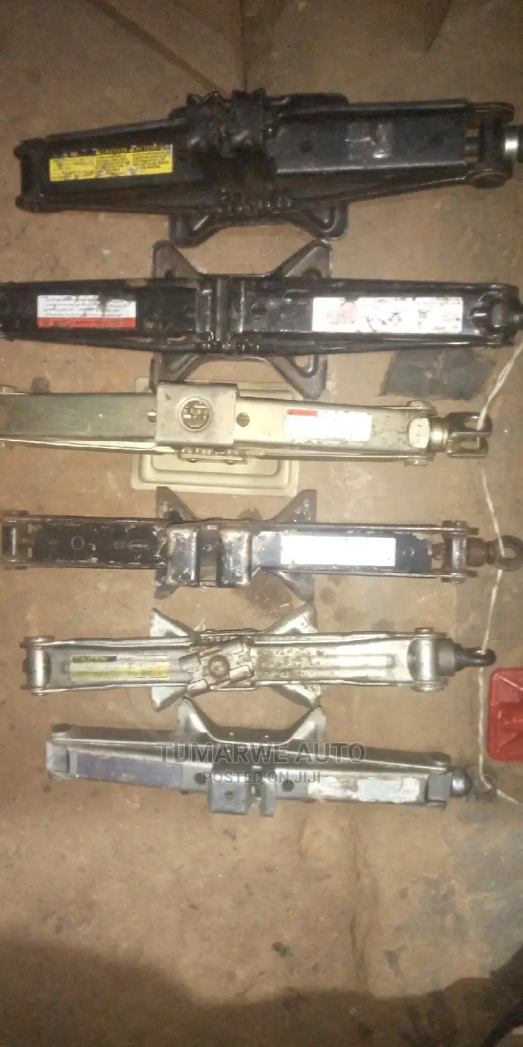 Car Jacks 12