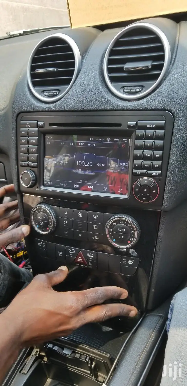 ML 4matic Benz Radio Upgrade