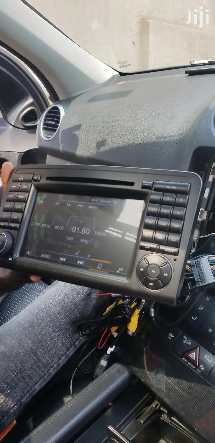 ML 4matic Benz Radio Upgrade