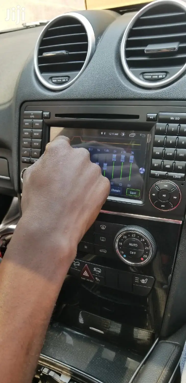 ML 4matic Benz Radio Upgrade