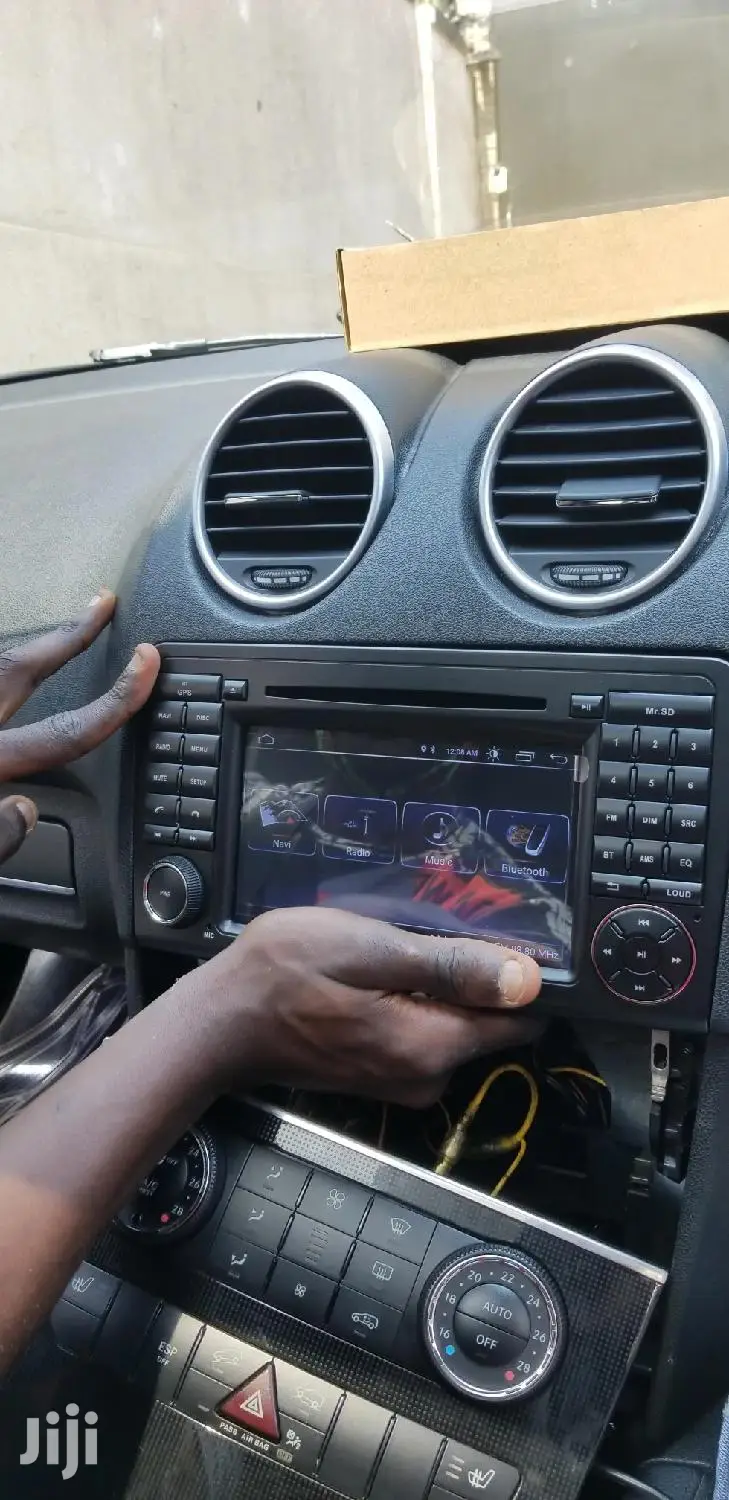 ML 4matic Benz Radio Upgrade