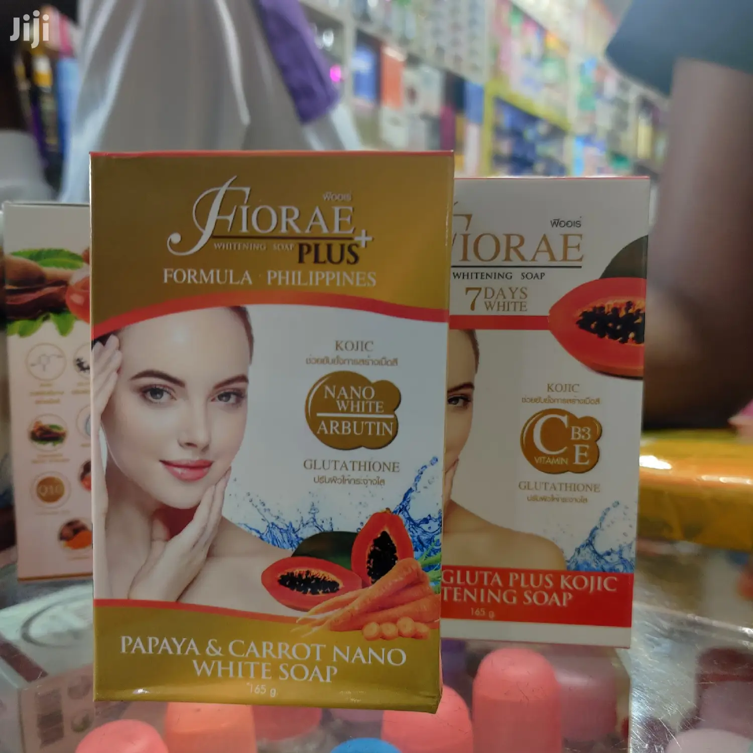Fiorae Papaya and Gluta Plus Kojic 7 Days Whitening Soap