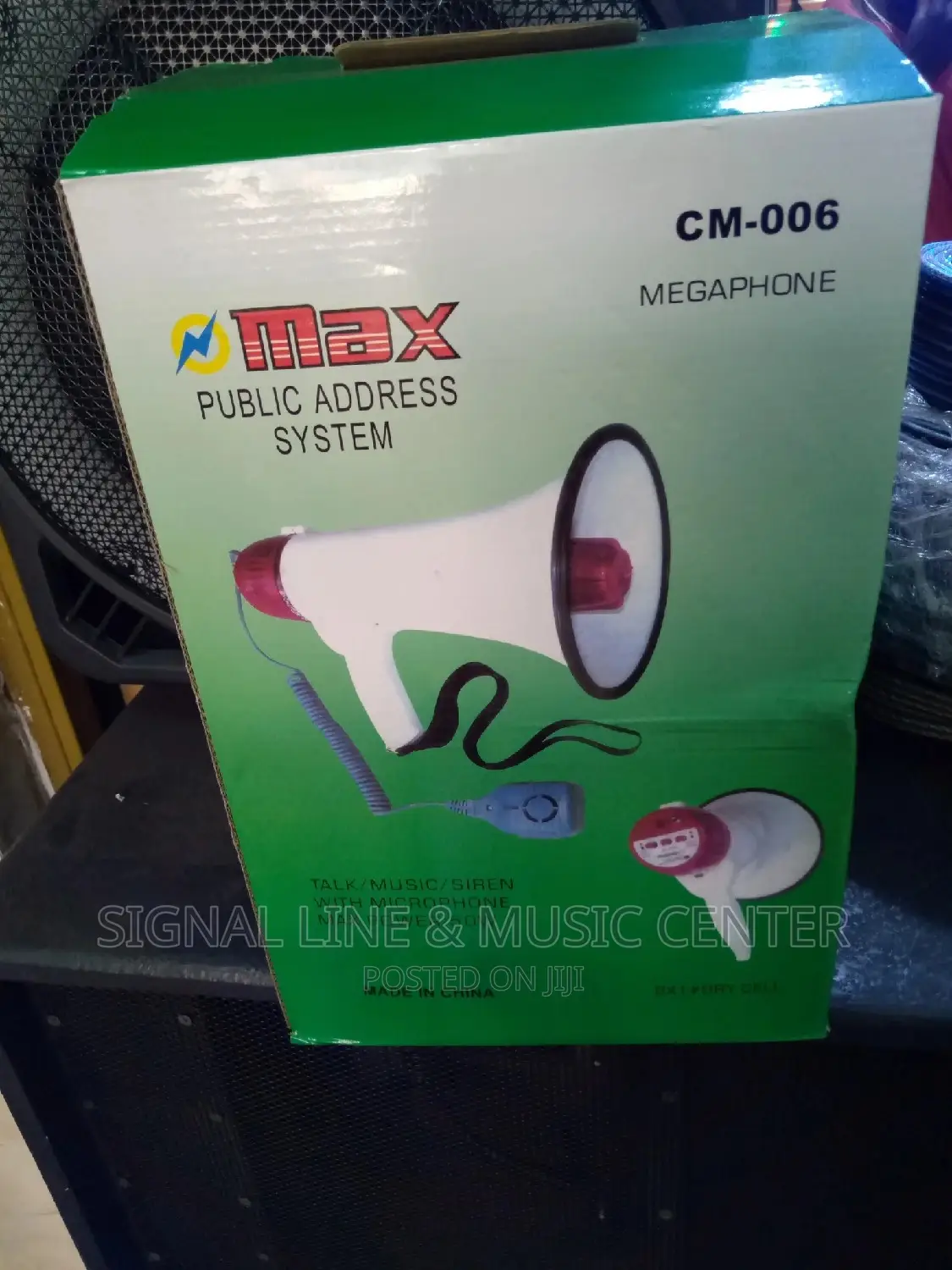 Max Megaphone Medium Size