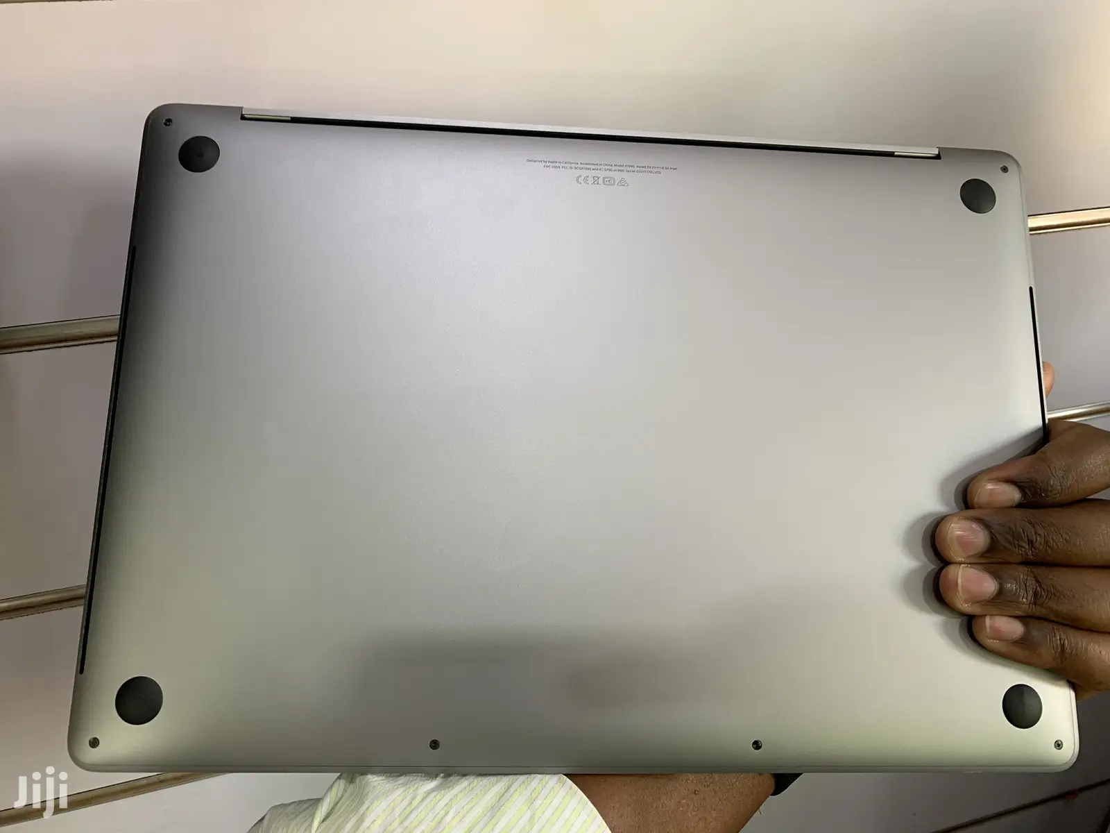 Laptop Apple MacBook Pro 16GB Intel Core i9 SSD 512GB
