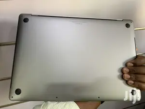 Laptop Apple MacBook Pro 16GB Intel Core i9 SSD 512GB