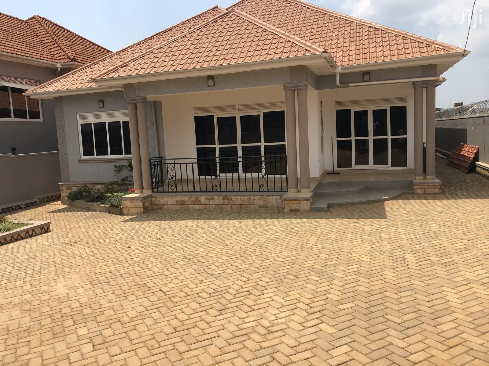 Kiira Fantastic Bungalow on Sell