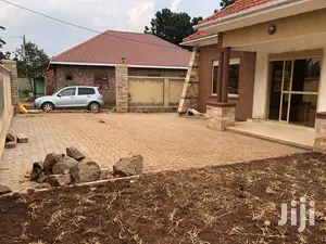 Kiira Classy Bungalow for Sell