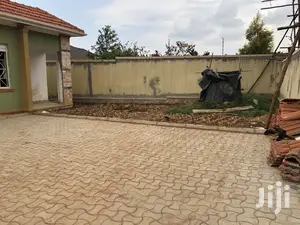 Kiira Nice House on Sell
