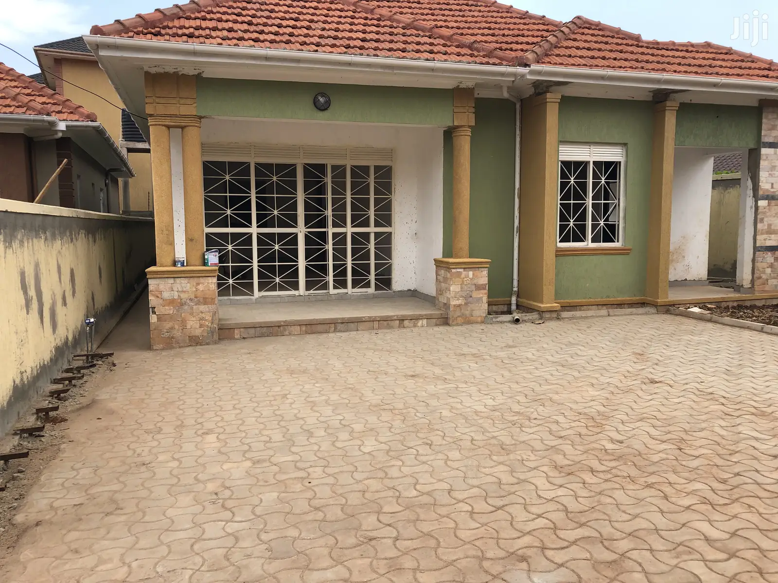 Kiira Nice House on Sell