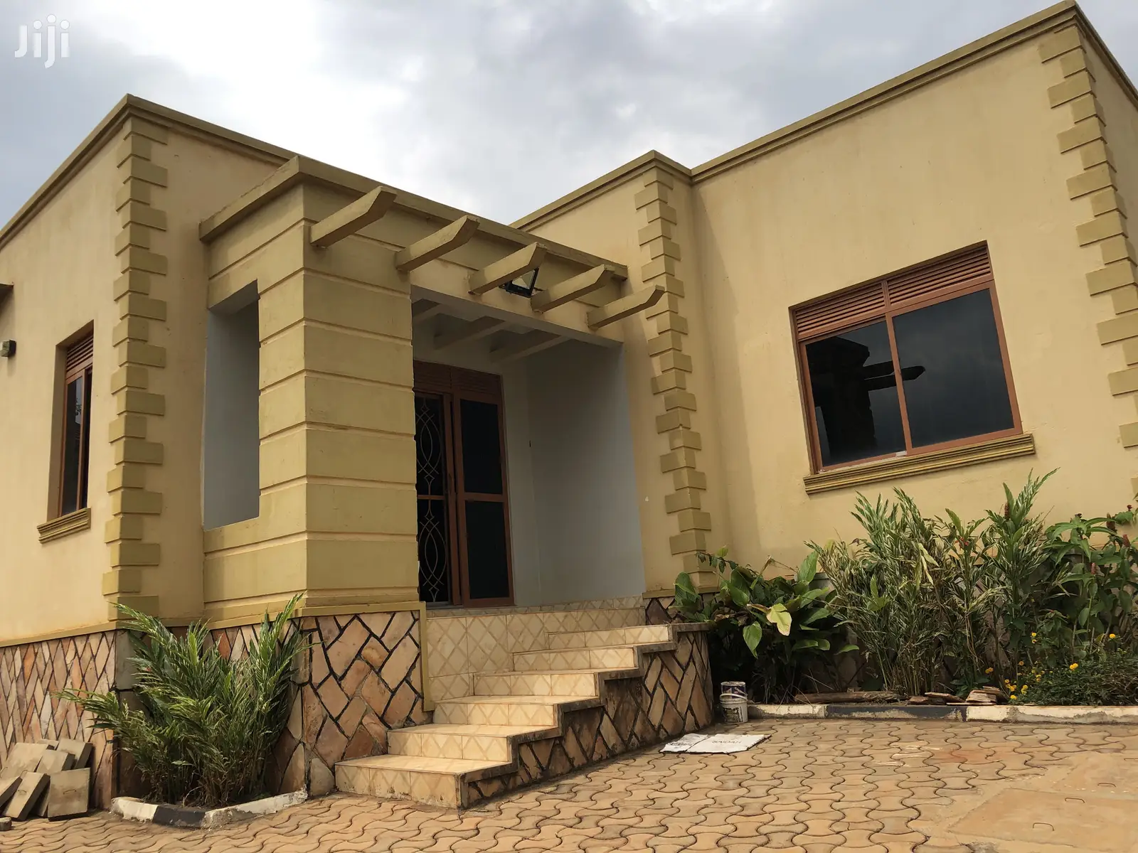 Kiira Pretty Villa on Quick Sell