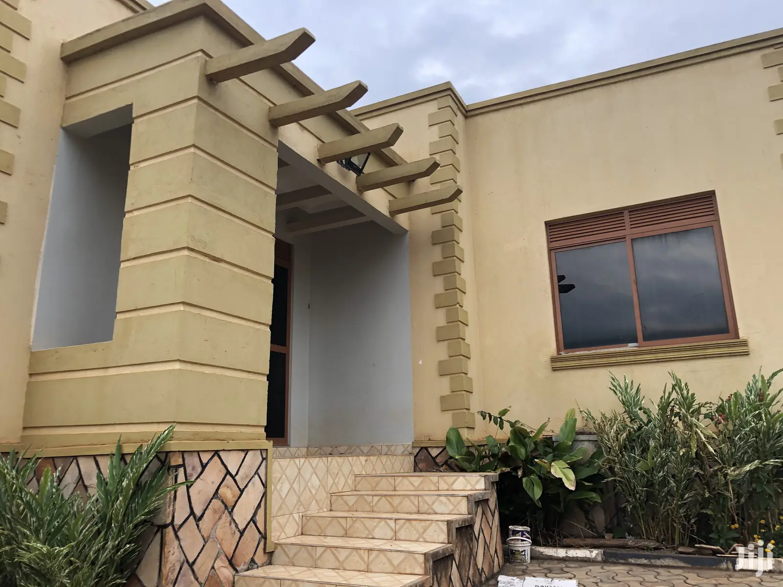Kiira Pretty Villa on Quick Sell